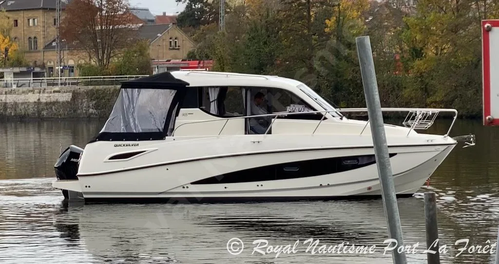 Quicksilver Activ 905 we ob used - photo 1