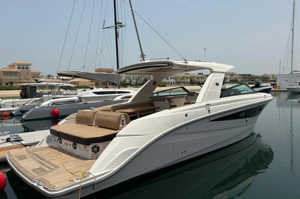 Sea Ray SLX 400 used - photo 1