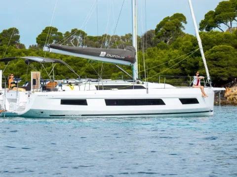 Dufour 44 used - photo 1