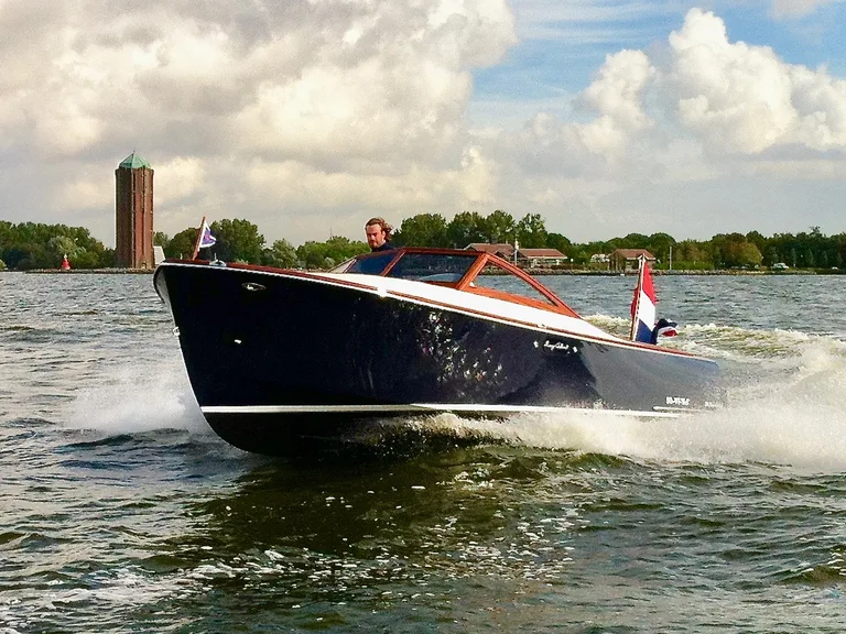 Long Island 25 Runabout