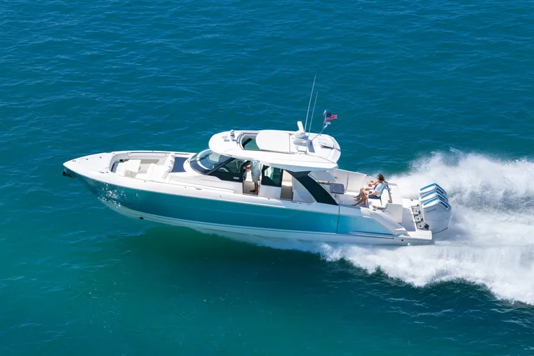 Tiara Yachts 46LS