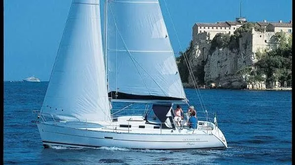 Beneteau Oceanis 323 used - photo 1
