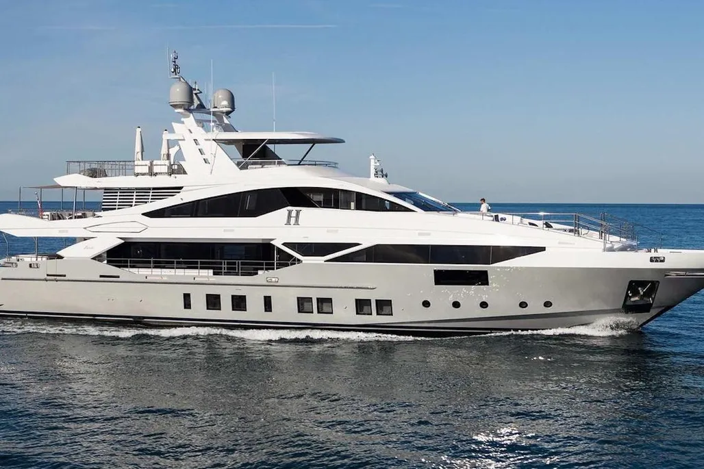 Benetti 140 Fast gebraucht - Foto 1