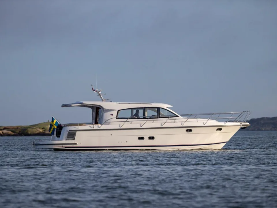 Nimbus 405 Coupe used - photo 1