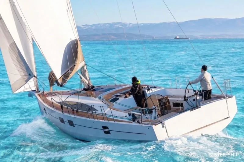 Sirena Marine Azuree 46 used - photo 1