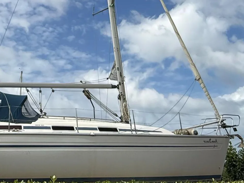 Bavaria Yachts 37 Cruiser used - photo 1