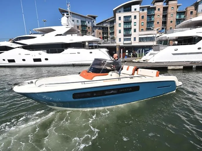 Invictus 250CX used - photo 1