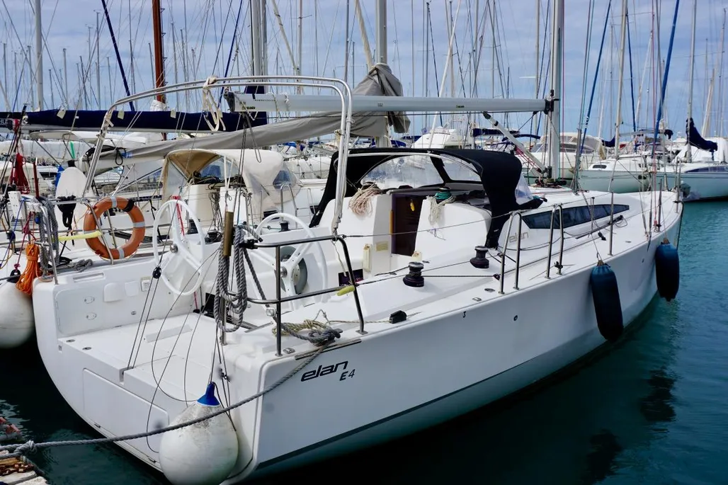 Elan E4 used - photo 1