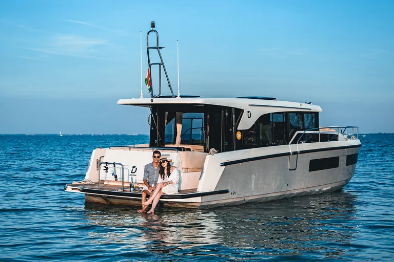 Delphia Yachts Delphia 11 Sedan