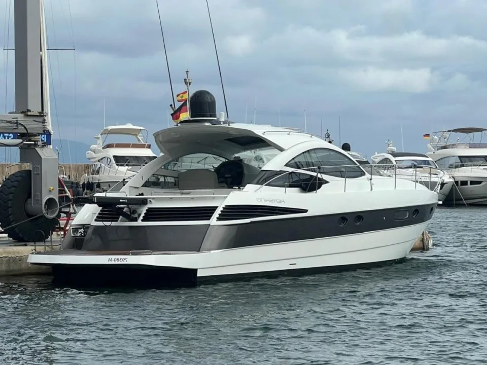 Pershing 46 used - photo 1