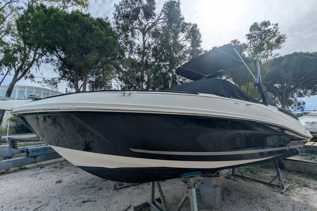 Bayliner VR5 Bowrider I/O gebraucht - Foto 1