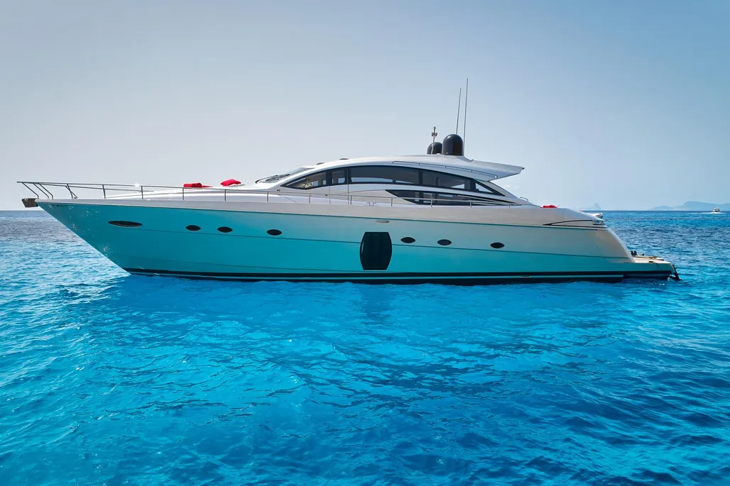 Pershing 72 used - photo 1