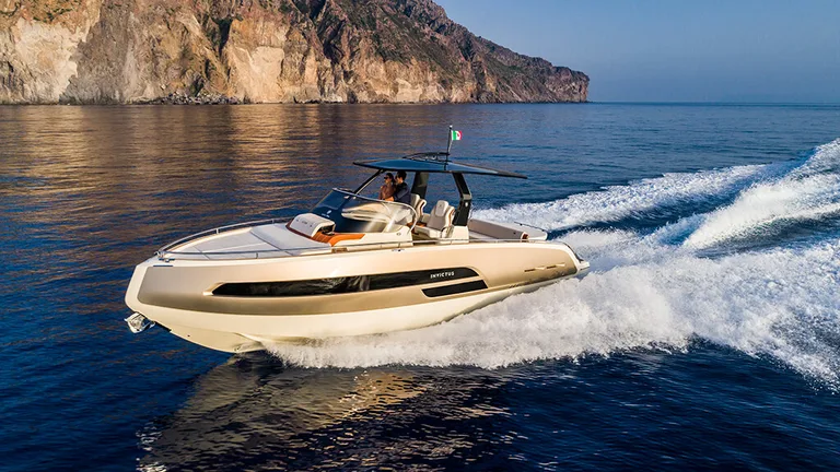 Invictus GT320