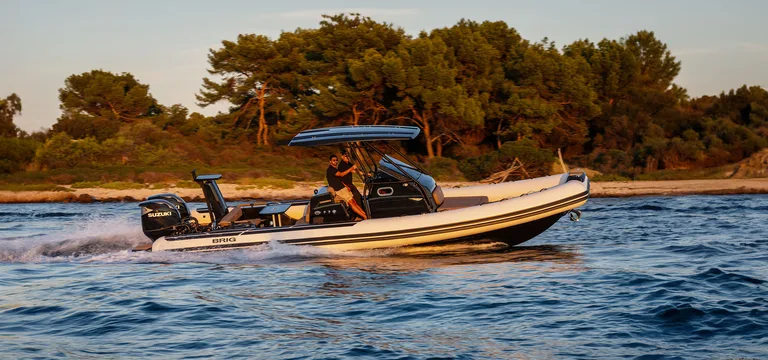 Brig Eagle 10