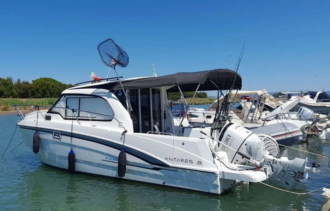 Beneteau ANTARES 8 OB usato - foto 1