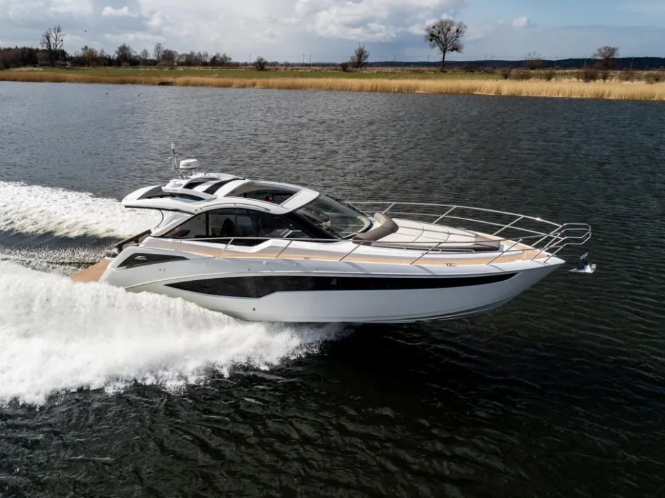 Galeon 405 HTS usato - foto 1