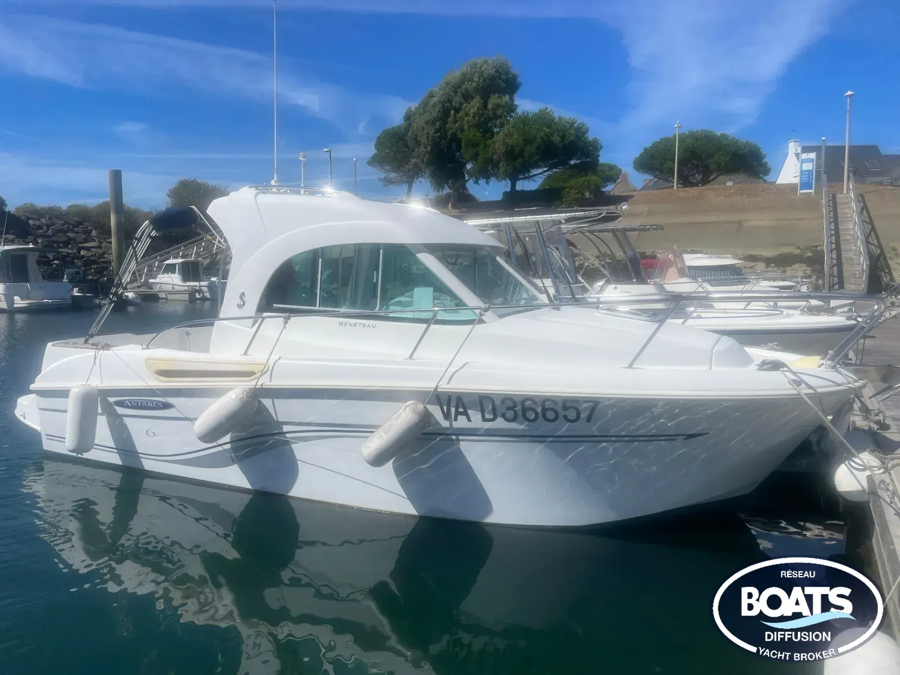 Beneteau Antares 6 usato - foto 1