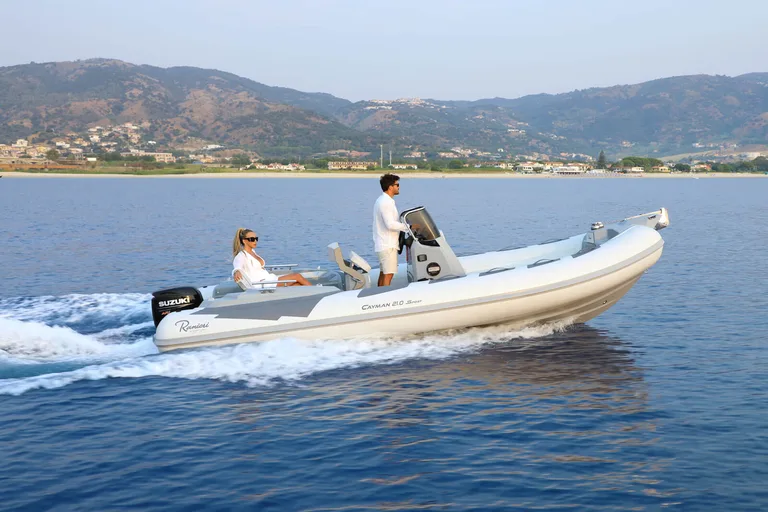 Ranieri International Cayman 21 Sport