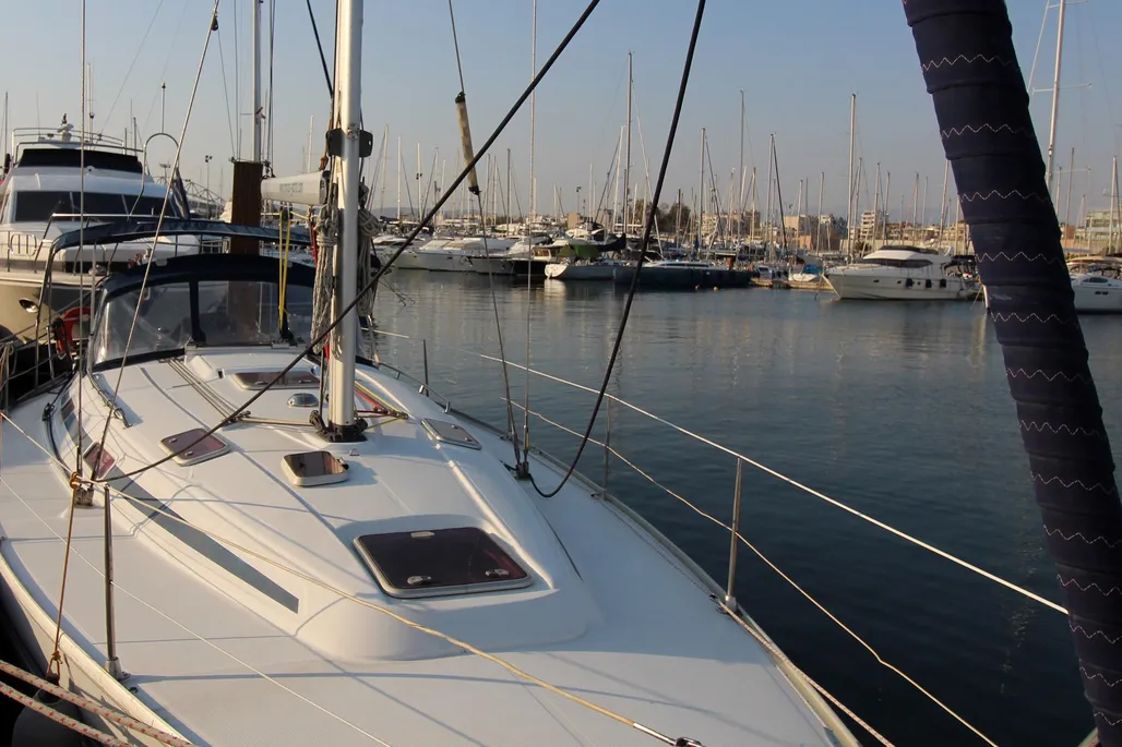 Bavaria Yachts 38 used - photo 1