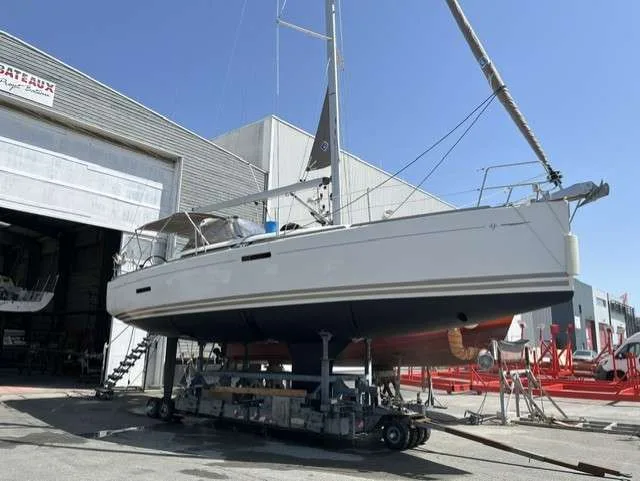 Jeanneau SUN ODYSSEY 379 used - photo 1