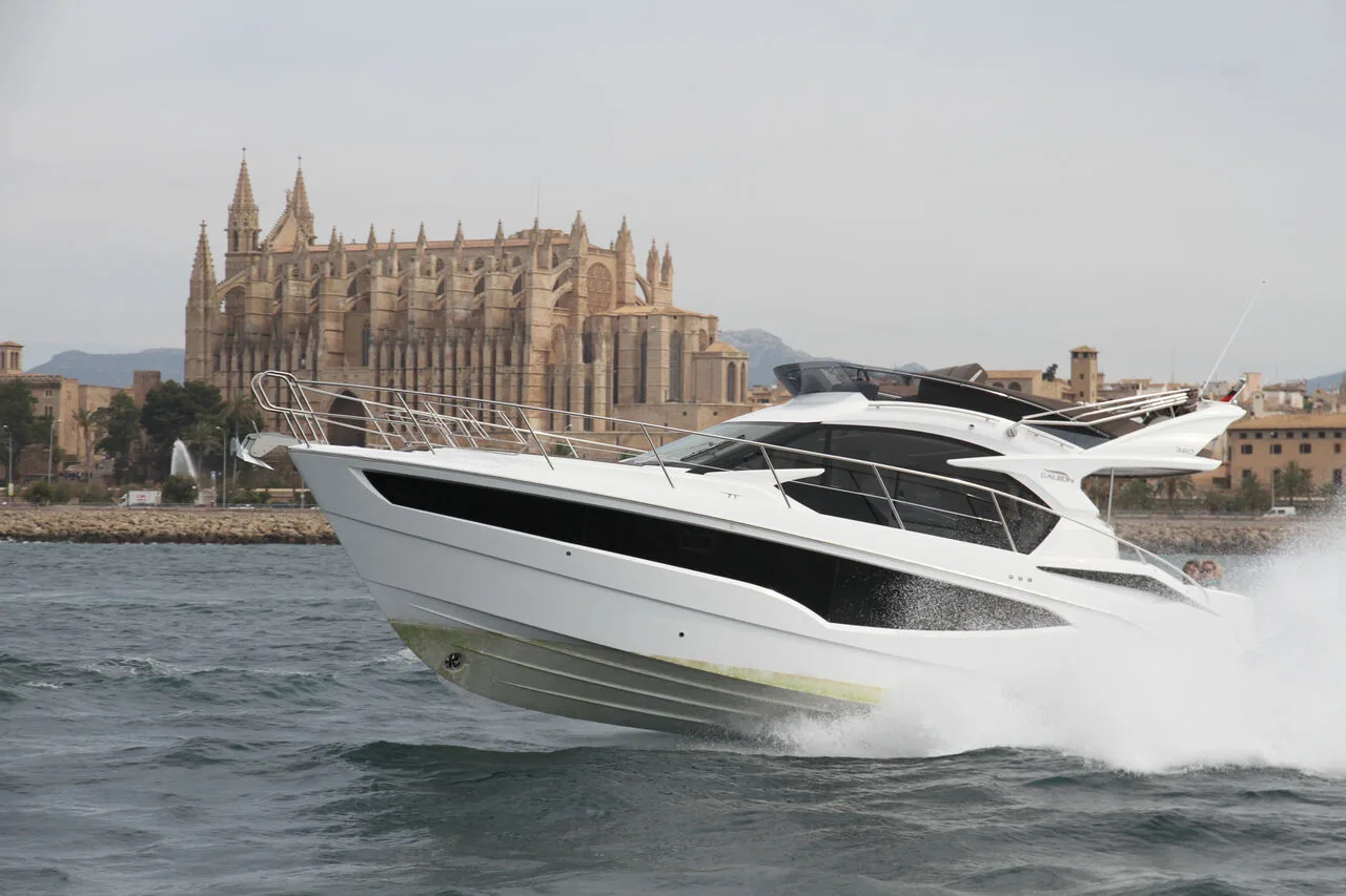 Galeon 360 Fly used - photo 1