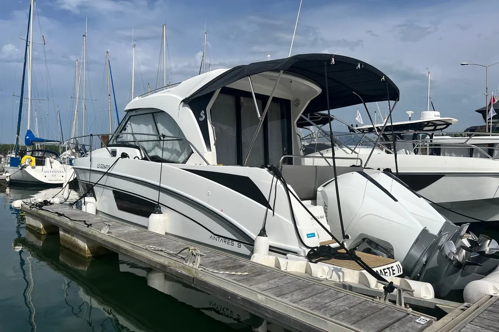 Beneteau Antares 9 OB usato - foto 1