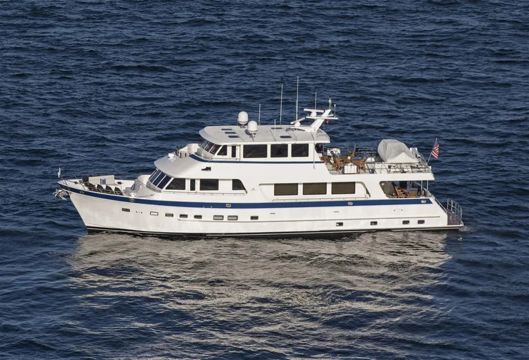 Outer Reef Yachts 860 Deluxbridge Skylounge Motoryacht