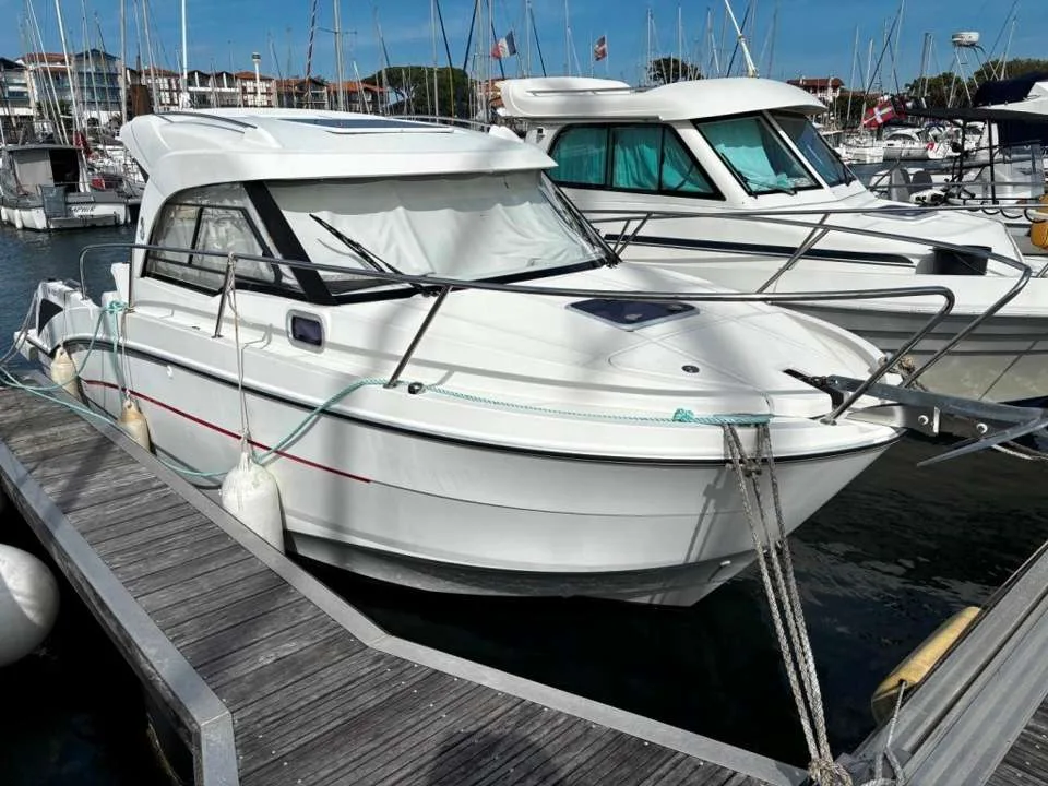 Beneteau ANTARES 8 OB d'occasion - photo 1