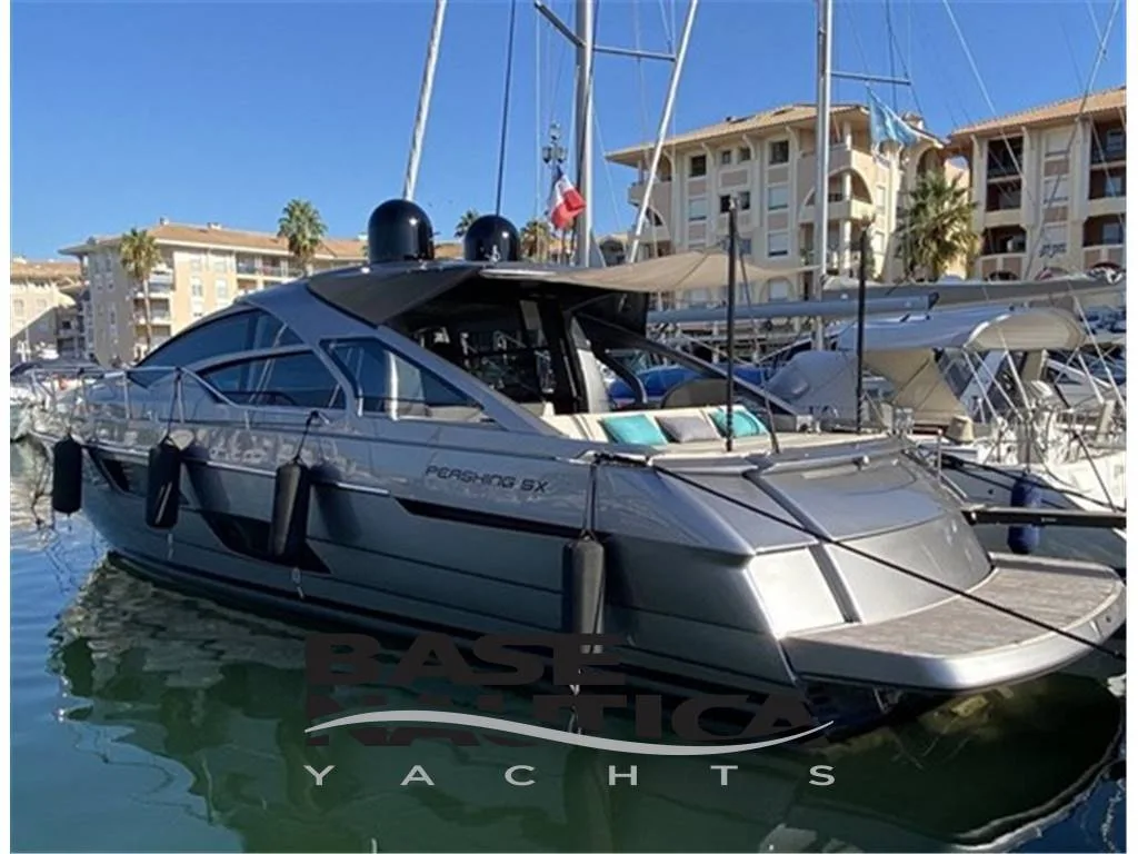 Pershing 5X used - photo 1