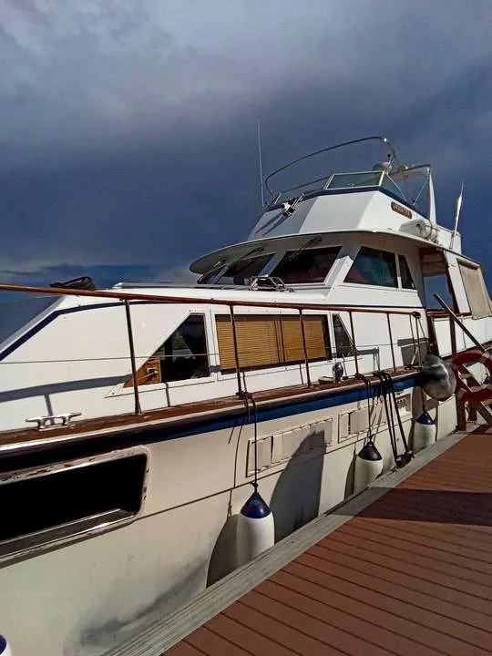 Hatteras 58 used - photo 1