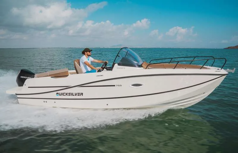 Quicksilver ACTIV 755 SUNDECK gebraucht - Foto 1