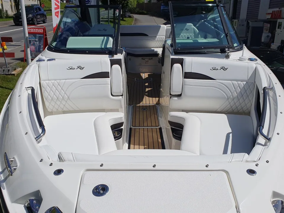 Sea Ray SLX 260 Surf US gebraucht - Foto 1