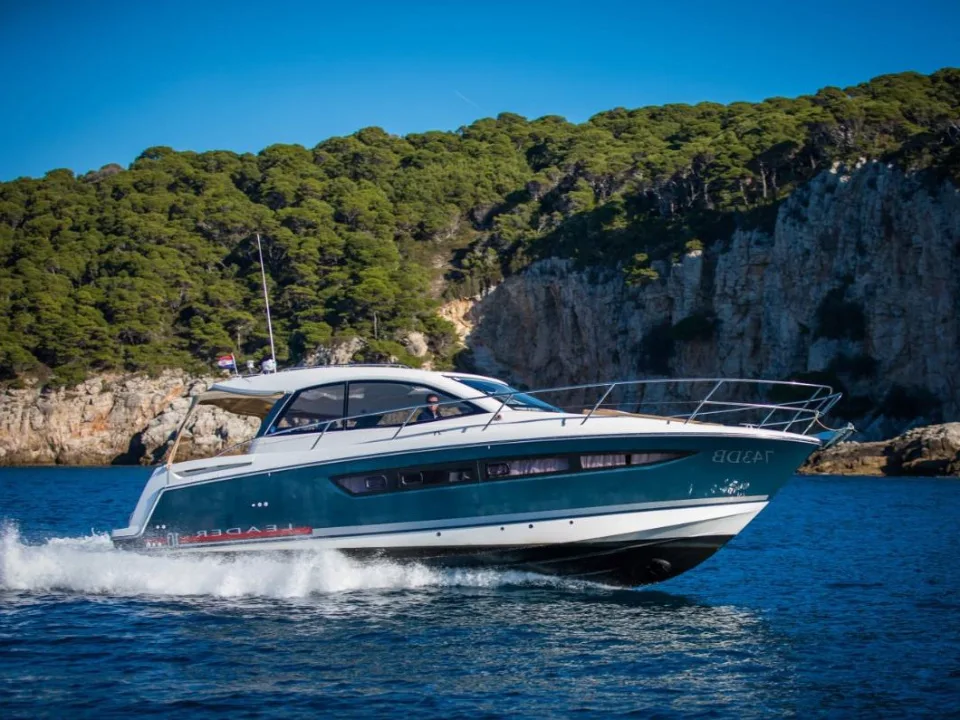 Jeanneau Leader 10 used - photo 1