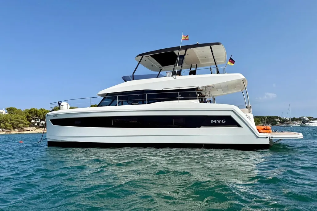 Fountaine Pajot MY6 used - photo 1