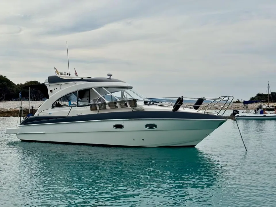 Bavaria Yachts 30 HT used - photo 1