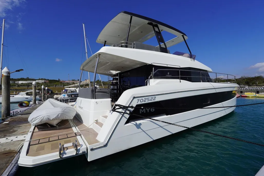 Fountaine Pajot MY6 used - photo 1