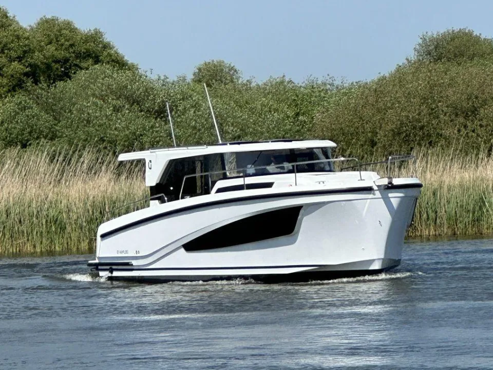 Delphia 10 Sedan ELEKTRIC gebraucht - Foto 1