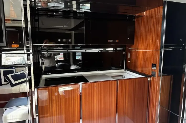 Riva RIVALE 56 ( 2021 ) used - hero image 4