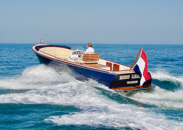 Long Island 33 Sportsman