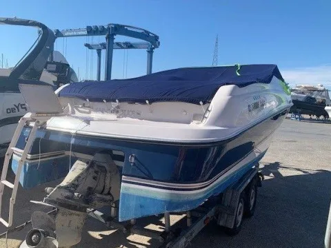 Four Winns 225 SUNDOWNER used - photo 1