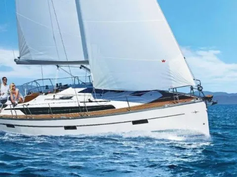 Bavaria Yachts 37 Cruiser A/C used - photo 1