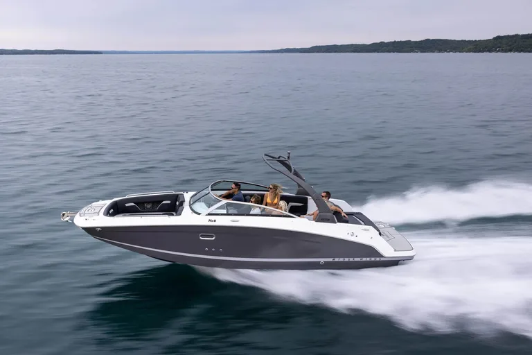 Four Winns HD8 Surf