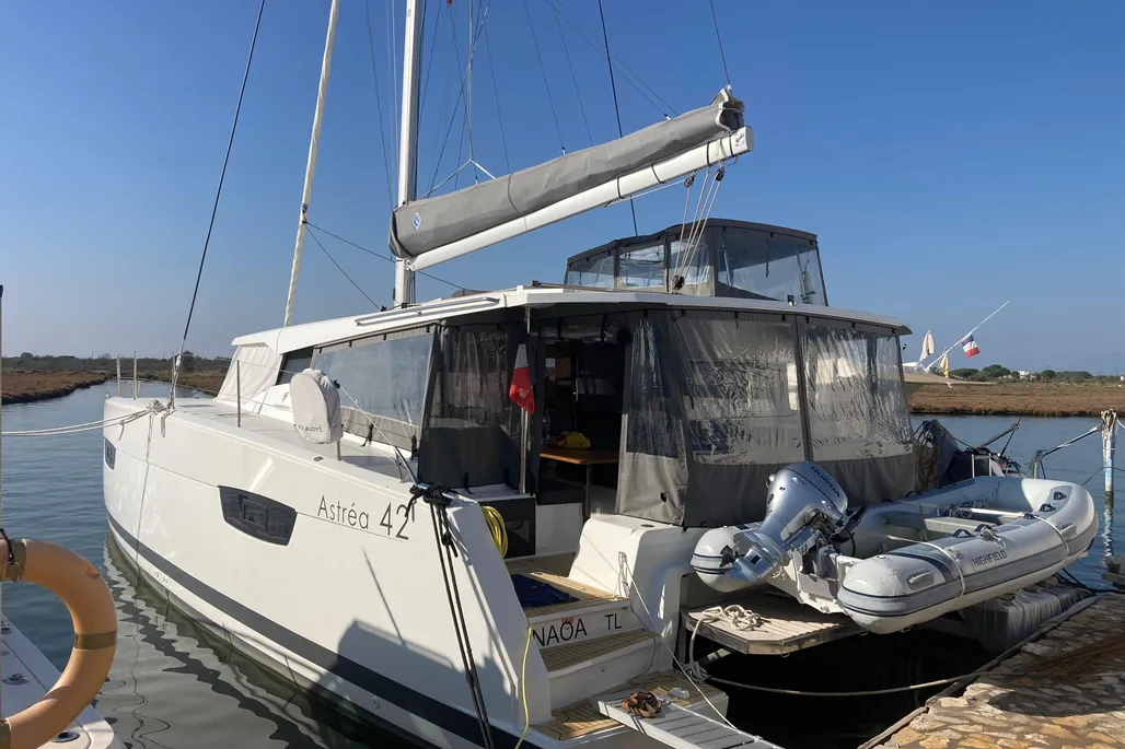 Fountaine Pajot Astrea 42 used - photo 1