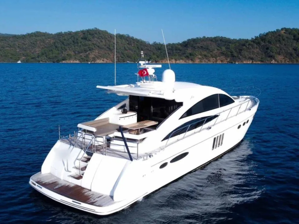 Princess Yachts V65 used - photo 1