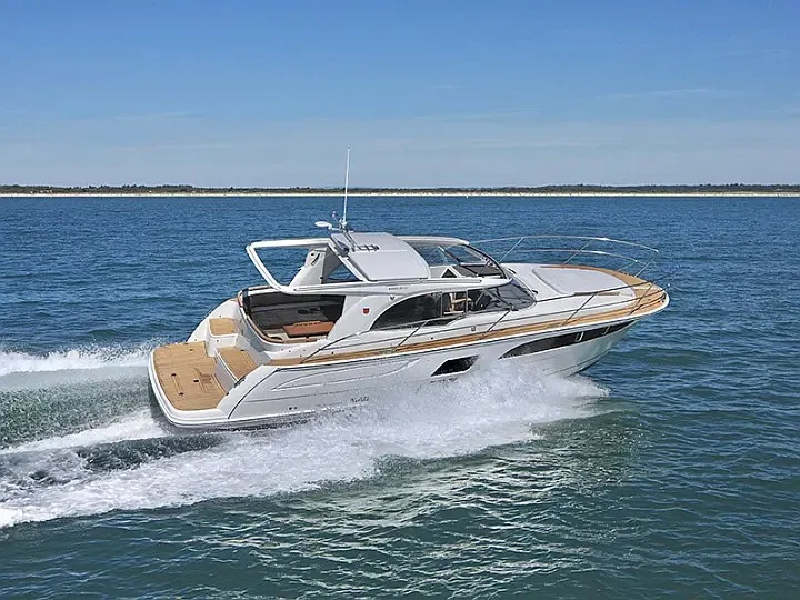 Marex 360 Cabriolet Cruiser d'occasion - photo 1