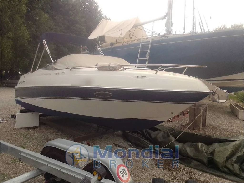 Four Winns Sundowner 205 used - photo 1