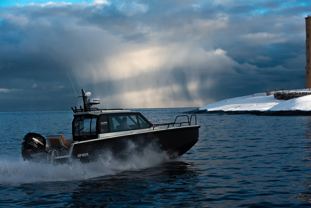 XO Boats DFNDR 8