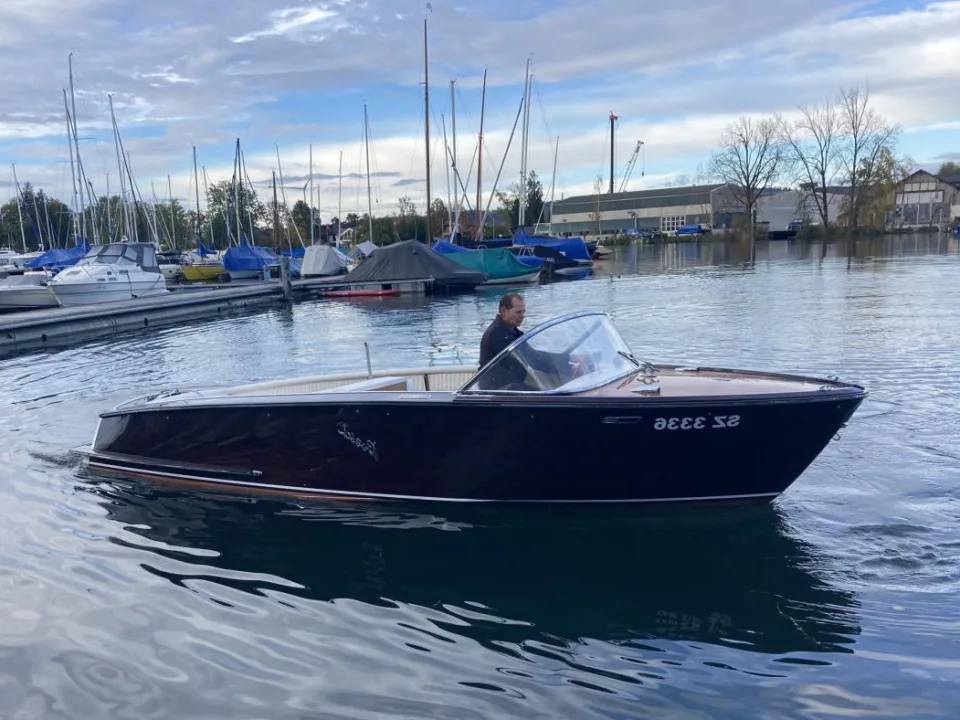 Boesch 580 Runabout d'occasion - photo 1