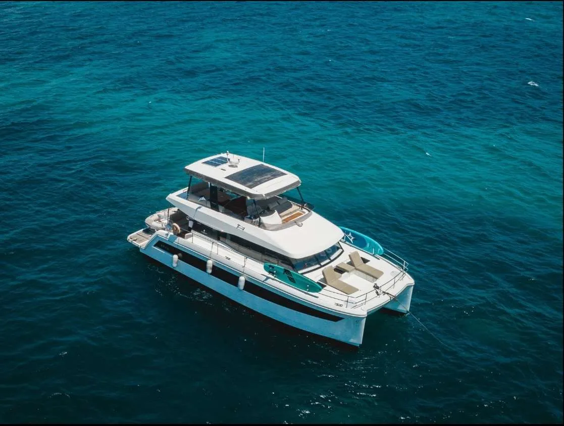 Fountaine Pajot MY 6 used - photo 1