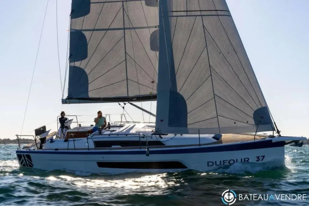 Dufour 37 used - photo 1